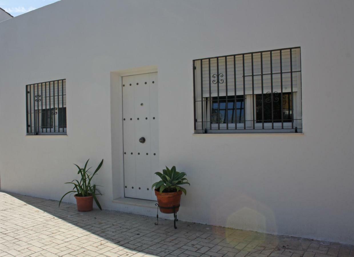 Apartamentos Angelita Plaza Beach Malaga Exterior photo